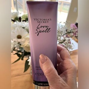 Victoria secret Love Spell fragrance Lotion 8 FLoz